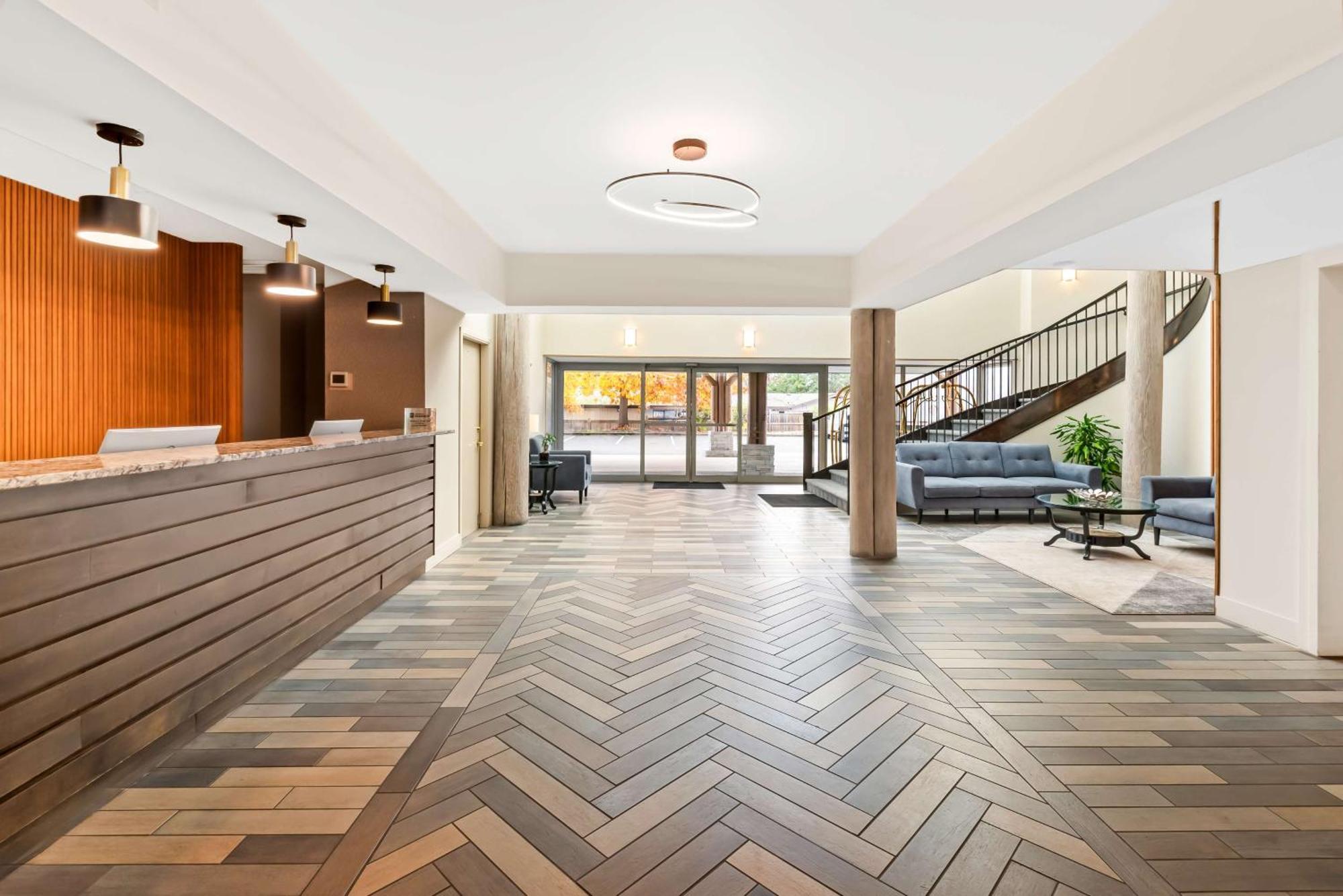 Hotel Feng, BW Signature Collection Parksville Exterior photo